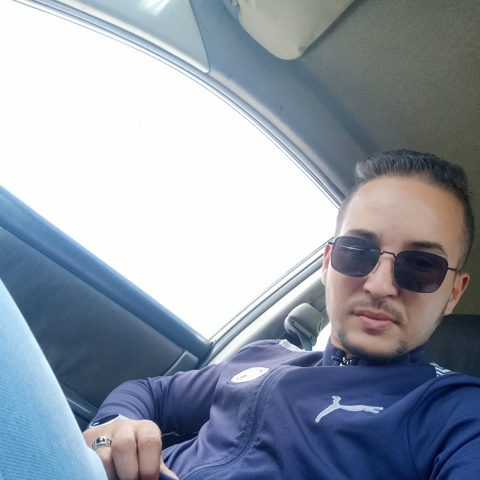 Amir Lahlah__U1UP